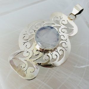.925 Sterling Silver Pendant Rainbow Moonstone